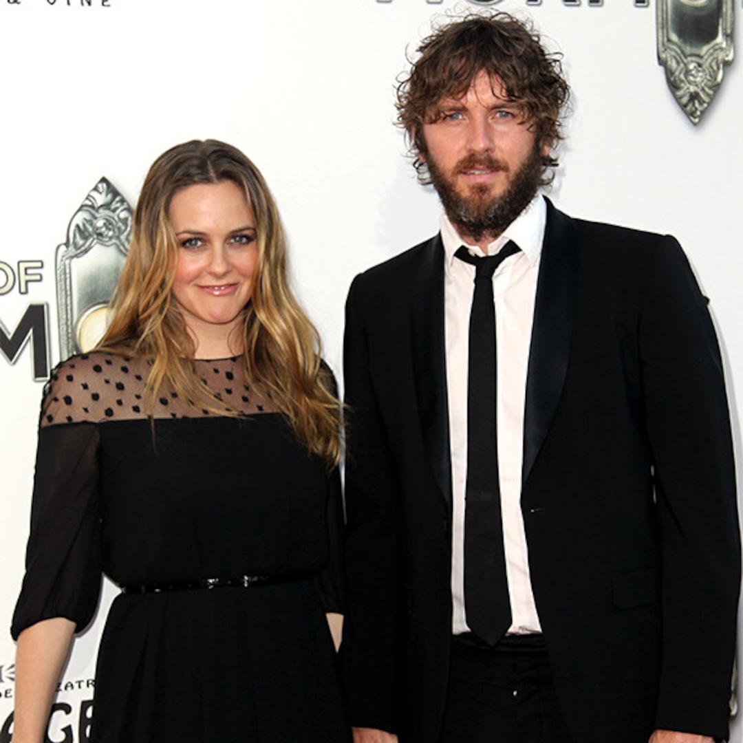 Alicia Silverstone Husband Alicia Silverstone Splits From Husband